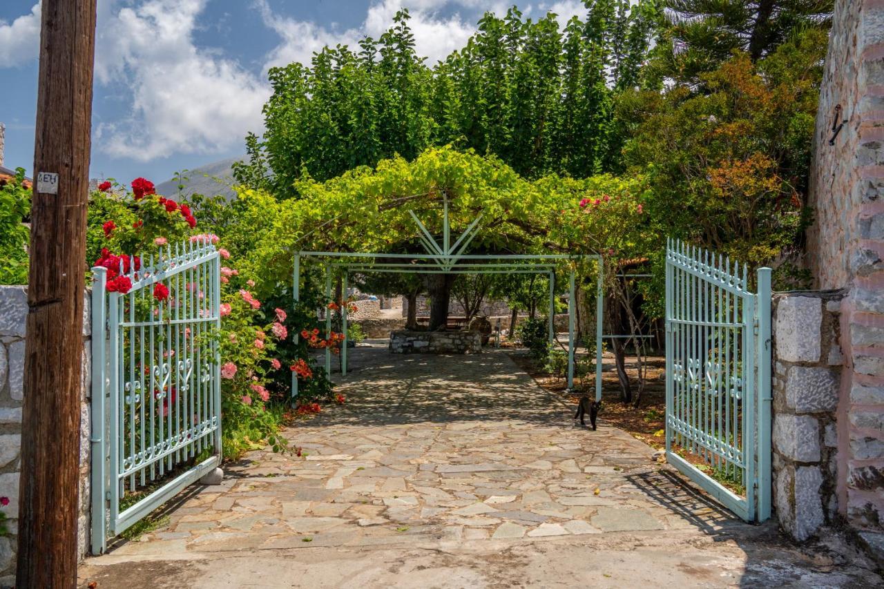 Tranquil Stone Garden House Vila Kalos Exterior foto